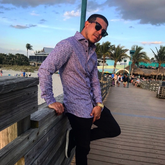 Meet your Posher, Alejandro - Picture 2 of 4